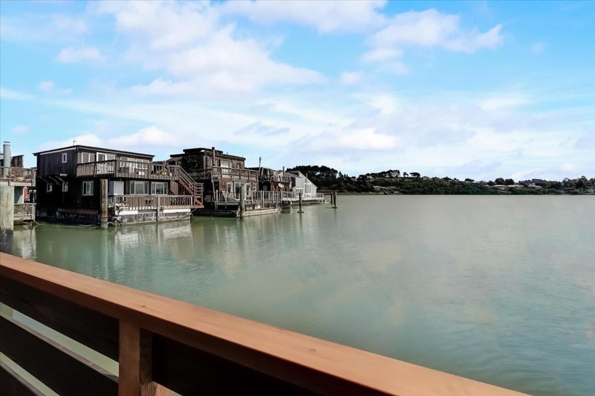 Floating Condos Of Commodore 11 Mill Valley Exterior photo