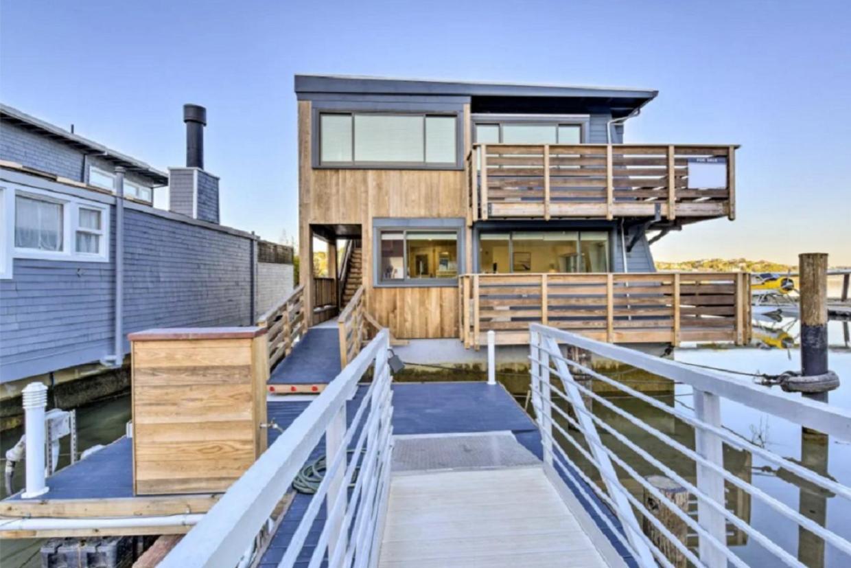 Floating Condos Of Commodore 11 Mill Valley Exterior photo